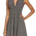 Fraiche Shimmer Deep V Photo 0