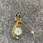Vintage style Chinese Pipa Brooch‎ with Pearl Dangle, Cloisonné Style, 4.6x2cm Gold Photo 3