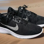 Nike  Flex Experience Run 11 Next Nature Women's Black Sneakers Size 8 Photo 0