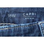 Vera Wang Simply Vera  Mid Rise Capri Blue Jeans Womens 16W Denim Stretch Casual Photo 4