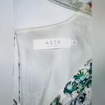 ASTR The Label Dress Women’s Large White Floral Eyelet Ruffle Short Sleeve Mini Photo 6