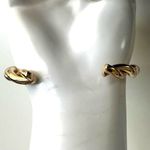 Gold tone twisted open cuff bracelet Photo 3