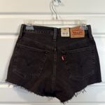 Levi's Levi’s 501 High Rise Frayed Hem None Stretch Denim Shorts In Black Wash 25 NWT Photo 7