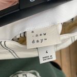 A New Day size 4 white blue black plaid ankle length straight leg work pants Photo 3