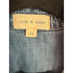Cloth & Stone  XS Blue Tencel Button-Down Denim Shirt Lightweight Pocket Photo 1