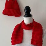 Women’s Red Knitted Beanie Hat And Scarf Set NWOT Photo 0