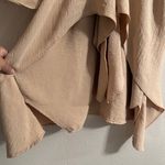 Beige Draped V Photo 2