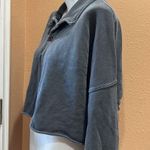 Emory park  gray collared cropped sweatshirt Photo 5