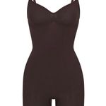 SKIMS  Seamless Sculpt Mid Thigh Bodysuit in Espresso Brown NIB Photo 3