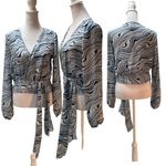 Streetwear Society NWT 2 Tone Blue & White Abstract Print Sheer Long Sleeve Wrap Photo 1