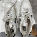 VEJA s Sneakers Photo 4