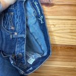American Eagle women’s size 6 boy fit medium wash jeans Photo 6
