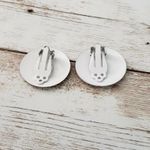 Vintage Clip On Earrings Photo 2