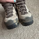 Columbia Lace Up Hiking Boots Women's Size 6 Sturdy Outdoors Shades of Brown Photo 2