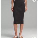 Lululemon  Nulu Skirt Slim Fit High-Rise Photo 1