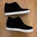 Blondo  Glenda wedge black suede waterproof sneaker boots size US 8M Photo 4