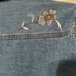 White Stag  Women’s Small (4/6) Floral Embroidered Jean Jacket Vintage 90s Denim Photo 2