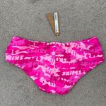 SKIMS NWT  Swim Mid‎ Waist Hipster Bottom Womens XS Pink Camo Logo Photo 5