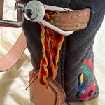 Consuela Excellent condition gorgeous Embroidered bag Photo 11