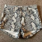 H&M Reptile Snakeskin Cargo Shorts, Size 4 Photo 0
