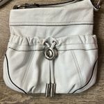 B Makowsky B .Makowsky White Leather Purse Photo 1