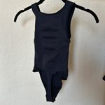 SKIMS  Seamless Sculpt Scoop Neck Thong Bodysuit‎ In Onyx NWOT Thick strap Size M Photo 6