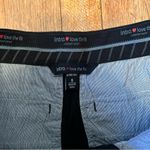 intro. Black Bermudas with‎ Casual Style and Comfortable Fit Size 8 Photo 4