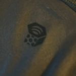 Mountain Hardwear Mountain Hardware NWOT navy with thumbholes Photo 4