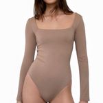 Babaton  Aritzia Contour Square Neck Neutral Long Sleeve Thong Bodysuit M Photo 1