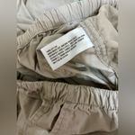 Wild Fable Women’s Cargo Pants Small Khaki Parachute Adjustable Waist Loose Fit Photo 3