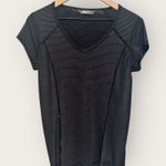 The North Face Medium Black Outdoor Short Sleeve Top Photo 0