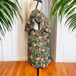 Red Leaf Green Floral Ruffle Button Photo 1