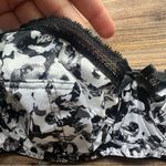 Fantasia Floral Black and White Bra Size 32DD Photo 2