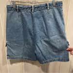 Bill Blass Vintage 90’s  acid wash denim cargo jean shorts cute tie belt pleated Photo 2