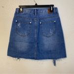 POL  Distressed Jean Denim Mini Skirt Size Medium NWOT Photo 4