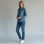 Universal Threads Vtg Womens Denim Jacket/Top Size Small Universal Thread Tint Denim Classic Fit Photo 1