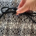 New York & Company Black white Cotton Sleeveless Romper. Size Medium. Photo 5