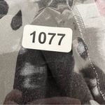 Nike women’s size medium, cropped dri-fit tie-dye leggings, no pockets Photo 3