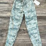 Athleta ANTHLETA FARALLON JOGGER PANTS CAMO COAST BLUE TRAVEL COMFY XXS STRETCH NWT Photo 0