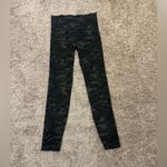Spanx  SEAMLESS camo legging‎ large Photo 4