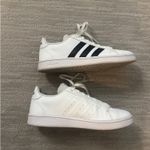 Adidas Grand Court Shoes Photo 2