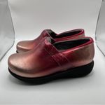 Softwalk NWB  Meredith Sport COLOR: RED EMBROIDERED clogs size 7 Wide Photo 7