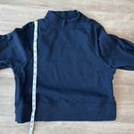 Run On Clouds Crewneck Navy Sweater sz M Blue Size M Photo 3