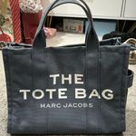 Marc Jacobs The Tote  Bag Photo 0