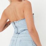 Missguided  Denim Cross Patch Bandana Crop Top in Light Blue Photo 6