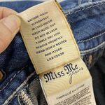 Miss Me Jeans Women's Size 28 capri Denim Embellished flap Pockets - flaw Photo 9