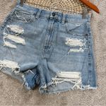 American Eagle Women’s Comfort Stretch Waistband Curvy Mom Shorts Distressed 6 Photo 2