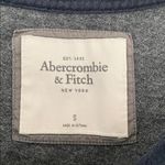 Abercrombie & Fitch  vintage Y2K Navy and Gray jersey tee shirt size small Photo 5