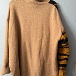 H&M Women's Tan Tiger Print Sweater size M Photo 7