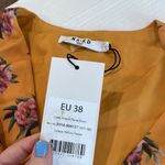 NA-KD  Yellow Floral Dress Belted V-Neck NWT size 8 (b14) Photo 6